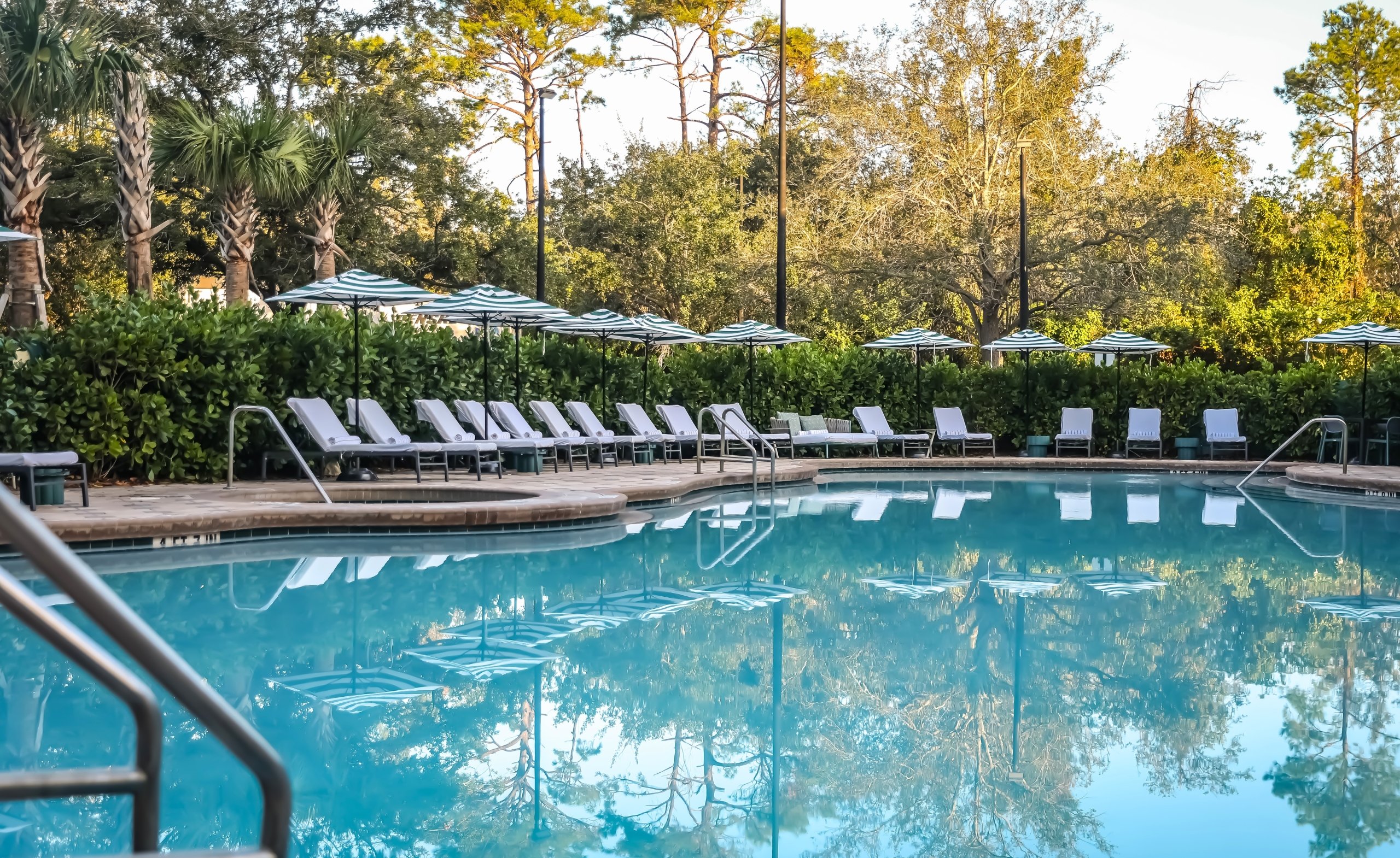 Hotel Landy Outdoor View and Pool